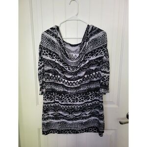 American City Wear Tunic Top Womens 1X Black White Animal Tribal Cowl Neck